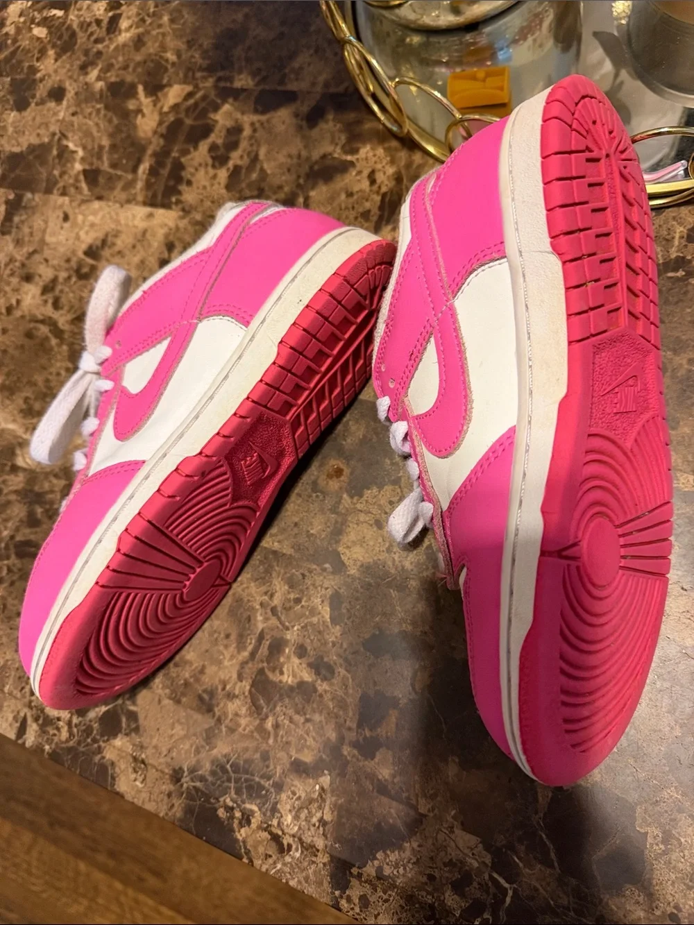Nike Kids Low-Top Sneakers in Hot Pink and White